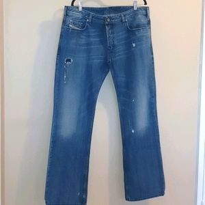 Dressed Diesel Jeans. Medium wash. Size 38